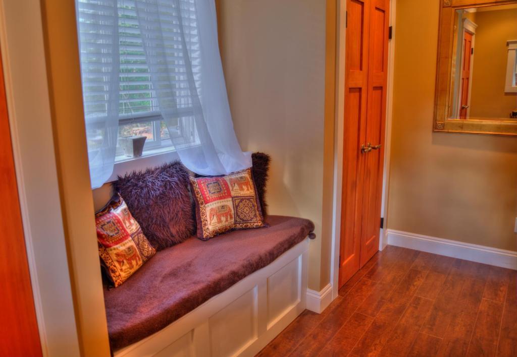 Shawnigan Suite B & B Shawnigan Lake Værelse billede